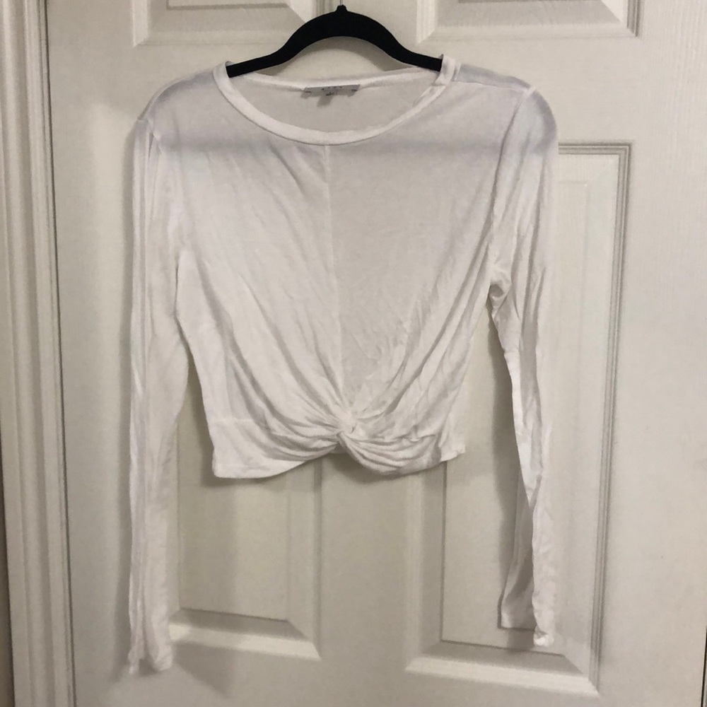 Love sleeve cropped tshirt